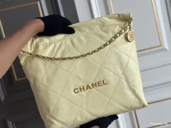 First Bag Ru CHANEL HANDBAG 22 0614